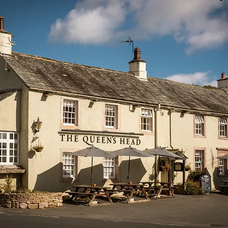 Queen's Head *