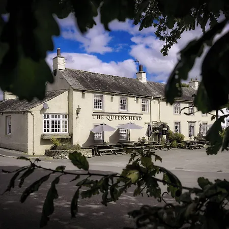Queen's Head Zajazd *