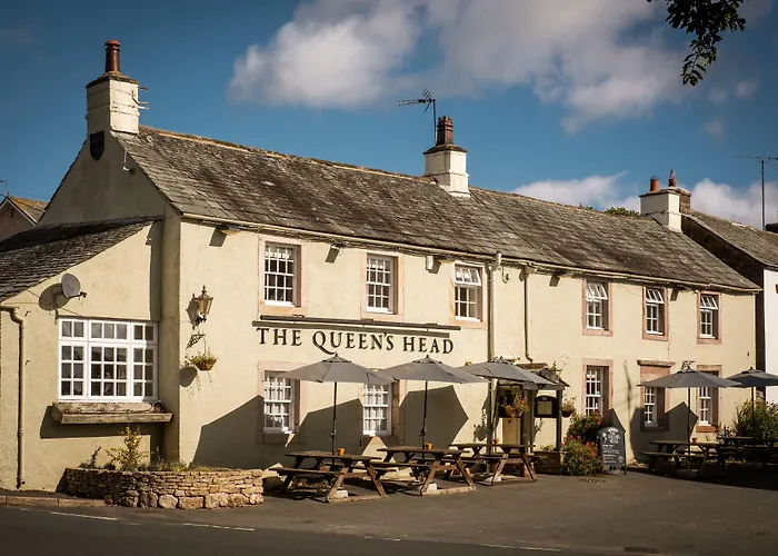 Queen's Head *