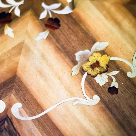 Han/Misafirhane Queen's Head *